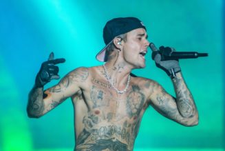 Justin Bieber Impersonator Dupes Las Vegas Nightclub, Performs On Stage