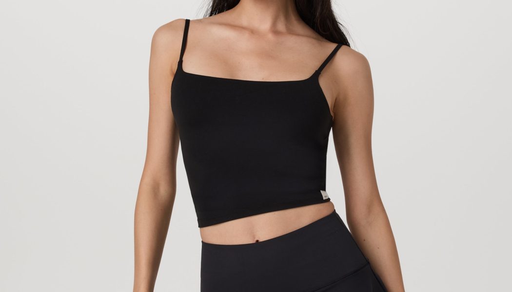 Kaia Gerber and Vuori Just Launched '90s and Early 2000s-Inspired Activewear Capsule, and It's So Good