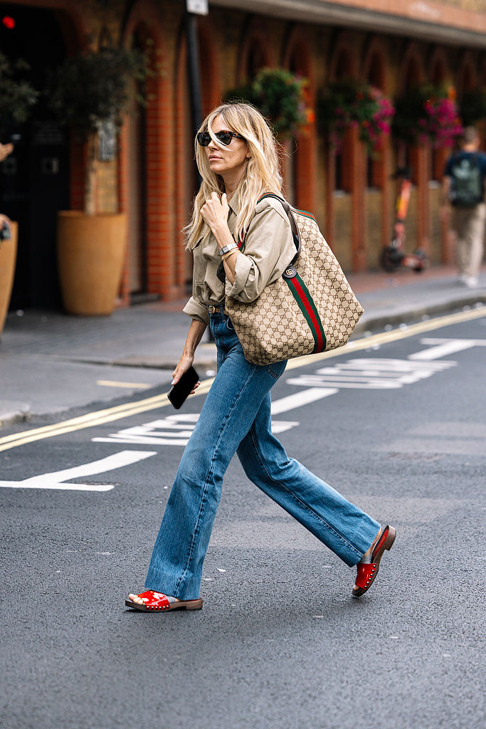 Sienna Miller wearing Gucci Giglio bag