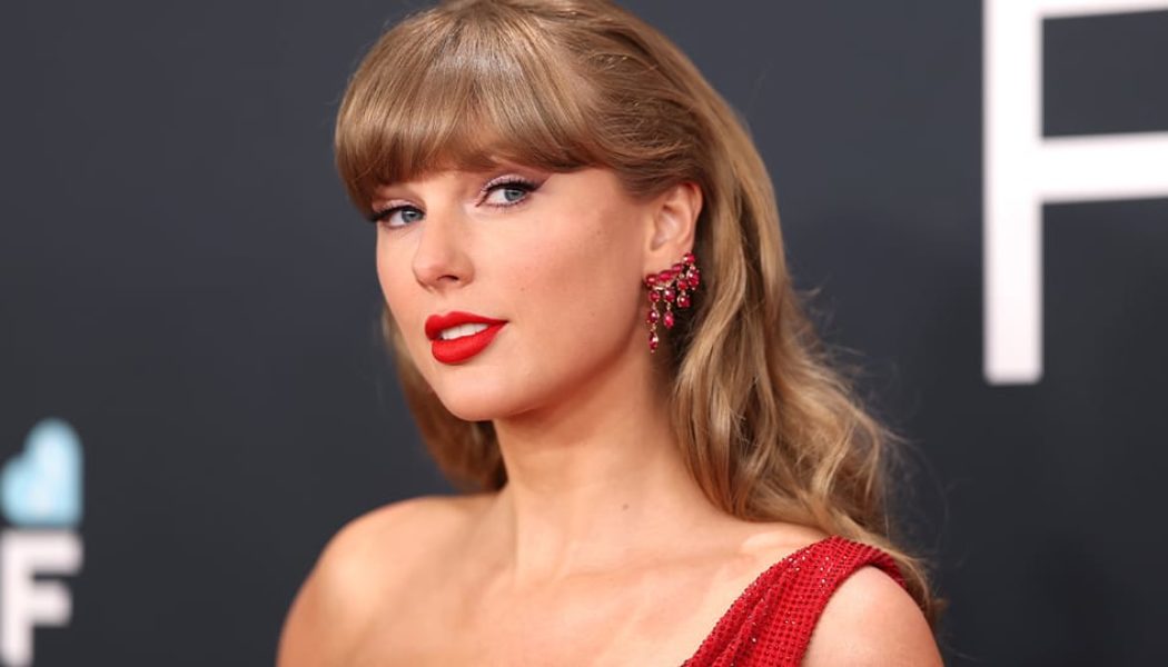 Taylor Swift Announces Her 12th Album 'The Life of a Showgirl'
