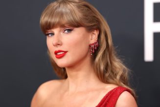 Taylor Swift Announces Her 12th Album 'The Life of a Showgirl'