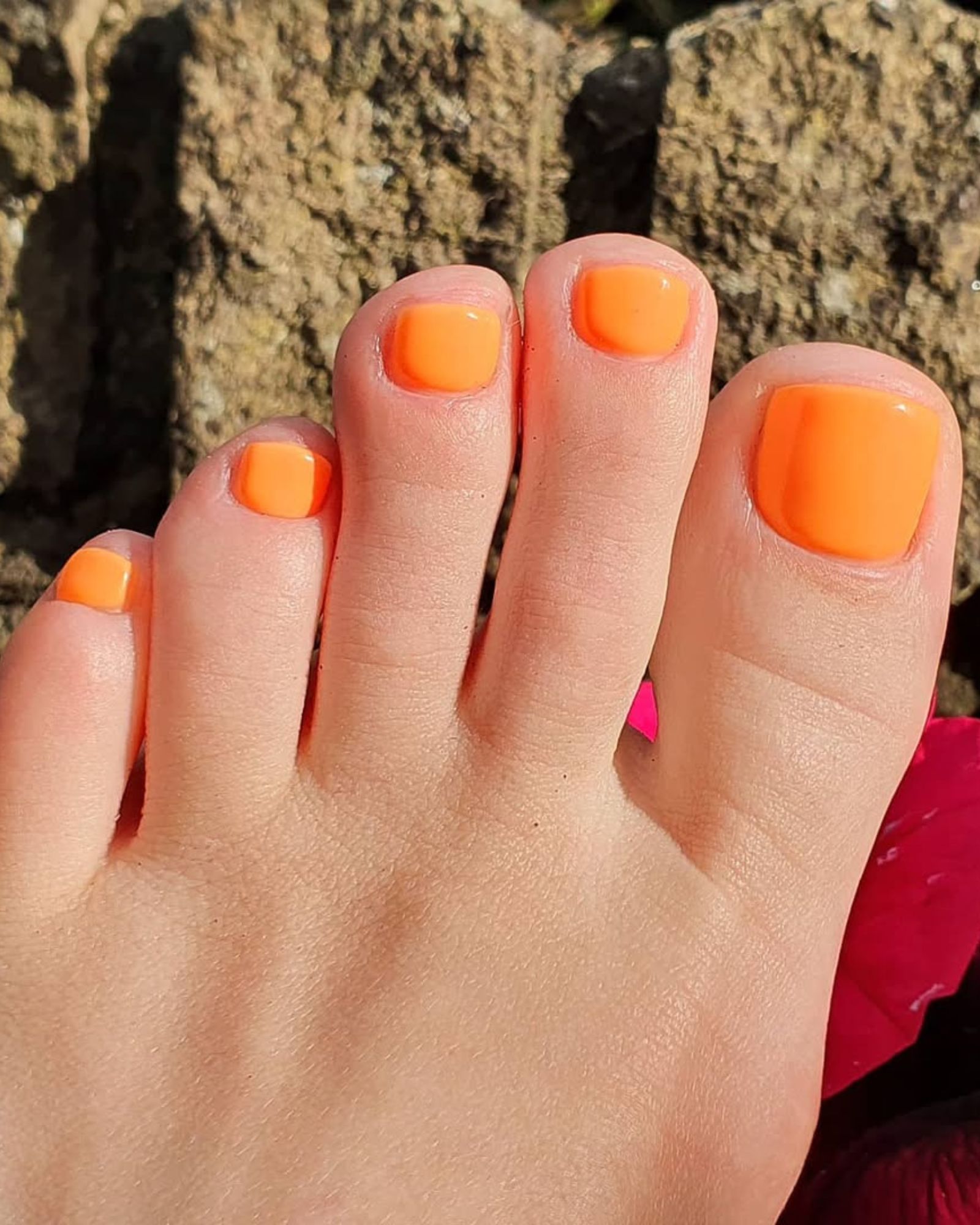 Neon Pedicure Trend @nailsbyaimeegc
