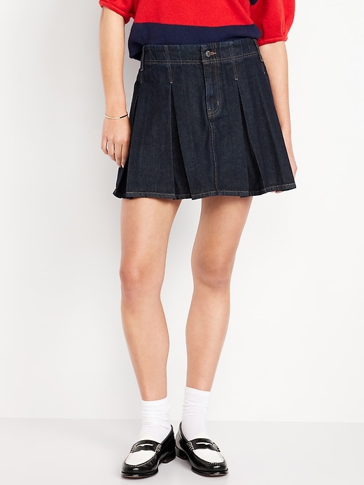 Mid-Rise Pleated Jean Mini Skirt