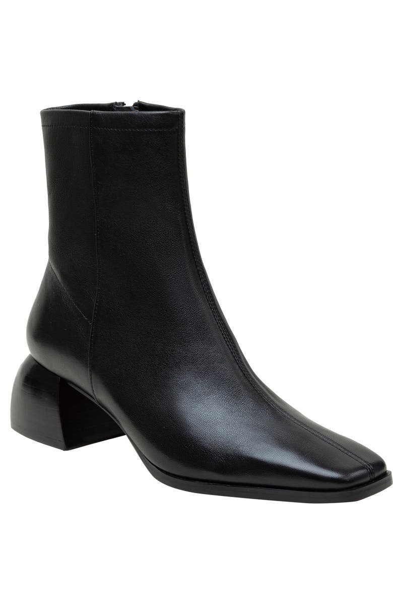 Saylor Square Toe Boot