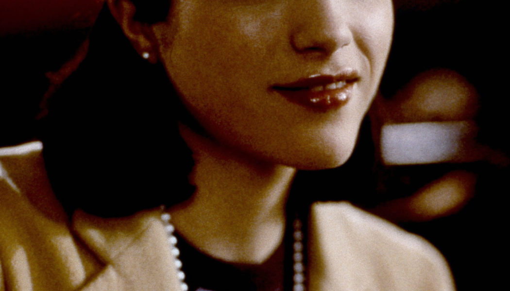 Actress Selma Blair on Legally Blonde Beauty Malfunctions, Jackie O Bangs, and Her “Goldilocks” Skin Savior