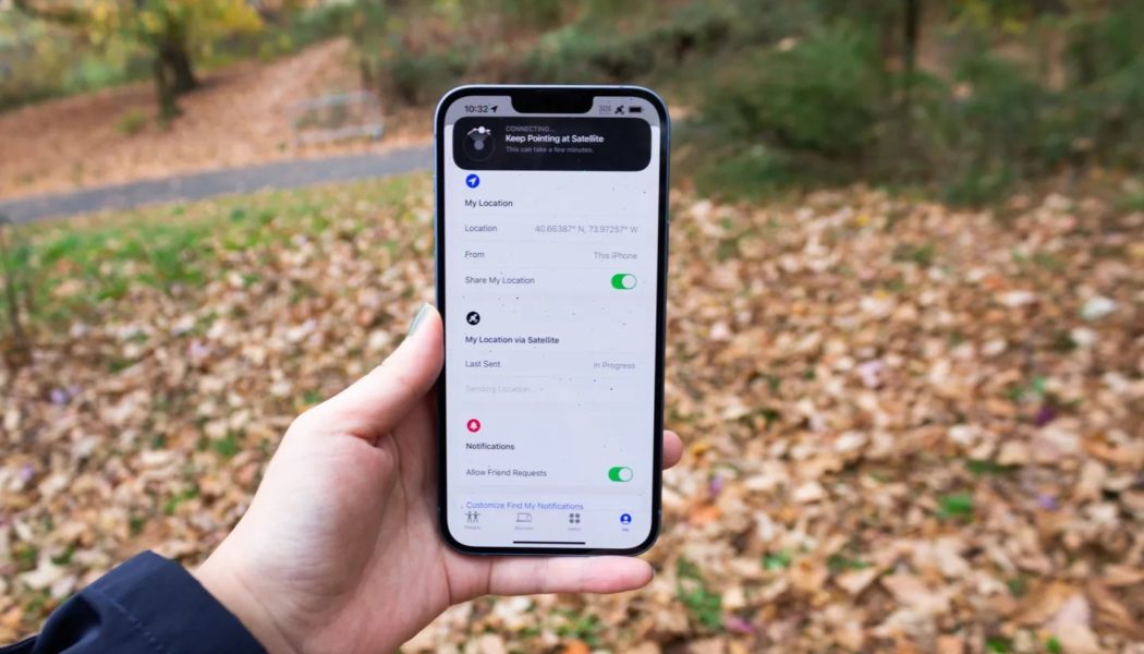 Apple is giving iPhone 14 and 15 users another free year of satellite features