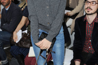 Blue skinny jeans are back.