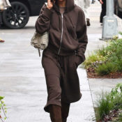 Chat, What Color Trend Looks Best With a Gray Bag? It's This One