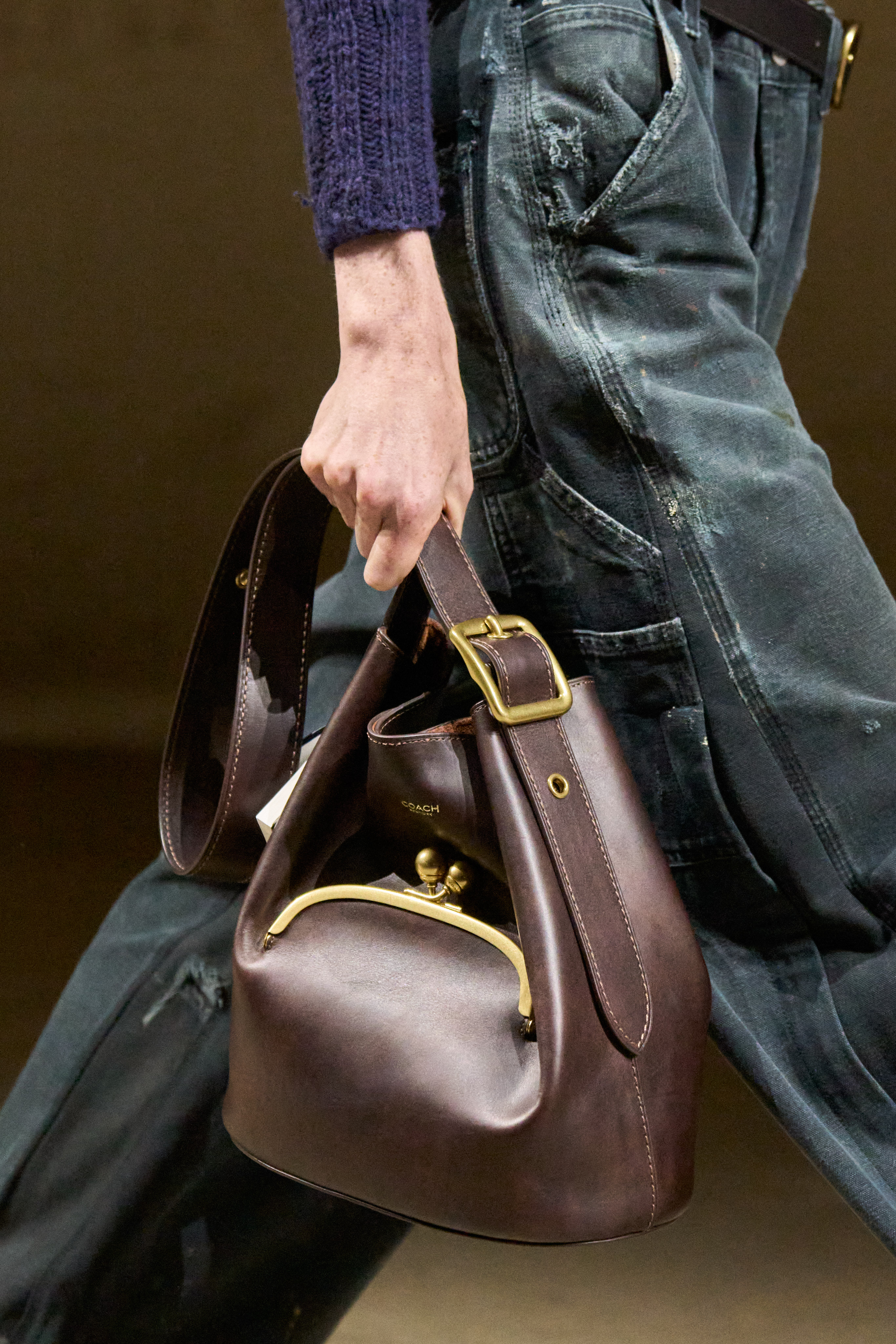 Coach S/S 26 runway, kisslock bag trend