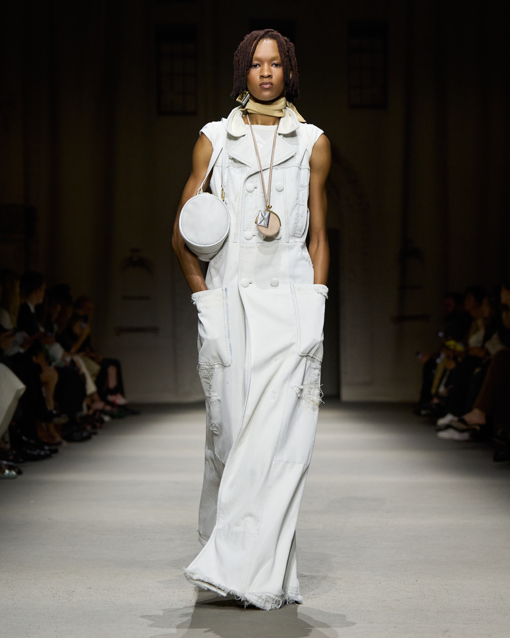 Coach S/S 26 runway, pouch necklace trend