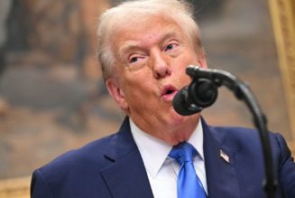 Donald Trump & His Health Department Use Unproven Data To Link Tylenol With Autism