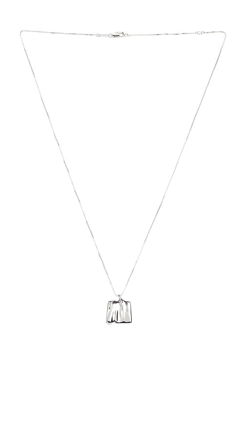 Sundra Pendant Necklace