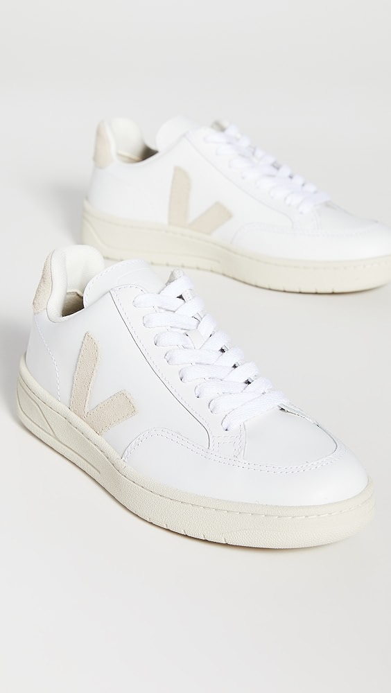 Veja V-12 Sneaker