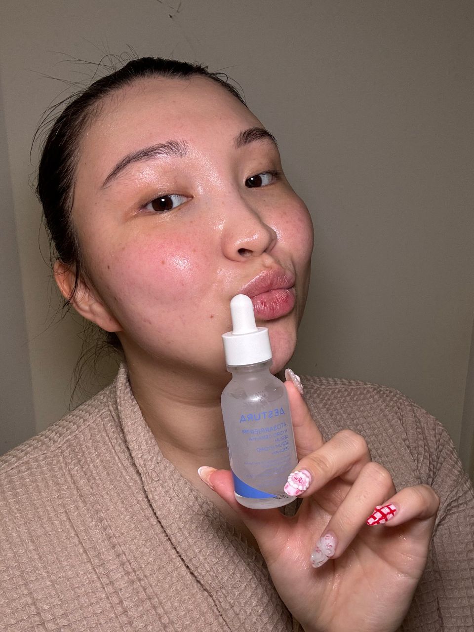 Denise Primbet testing the best Aestura products