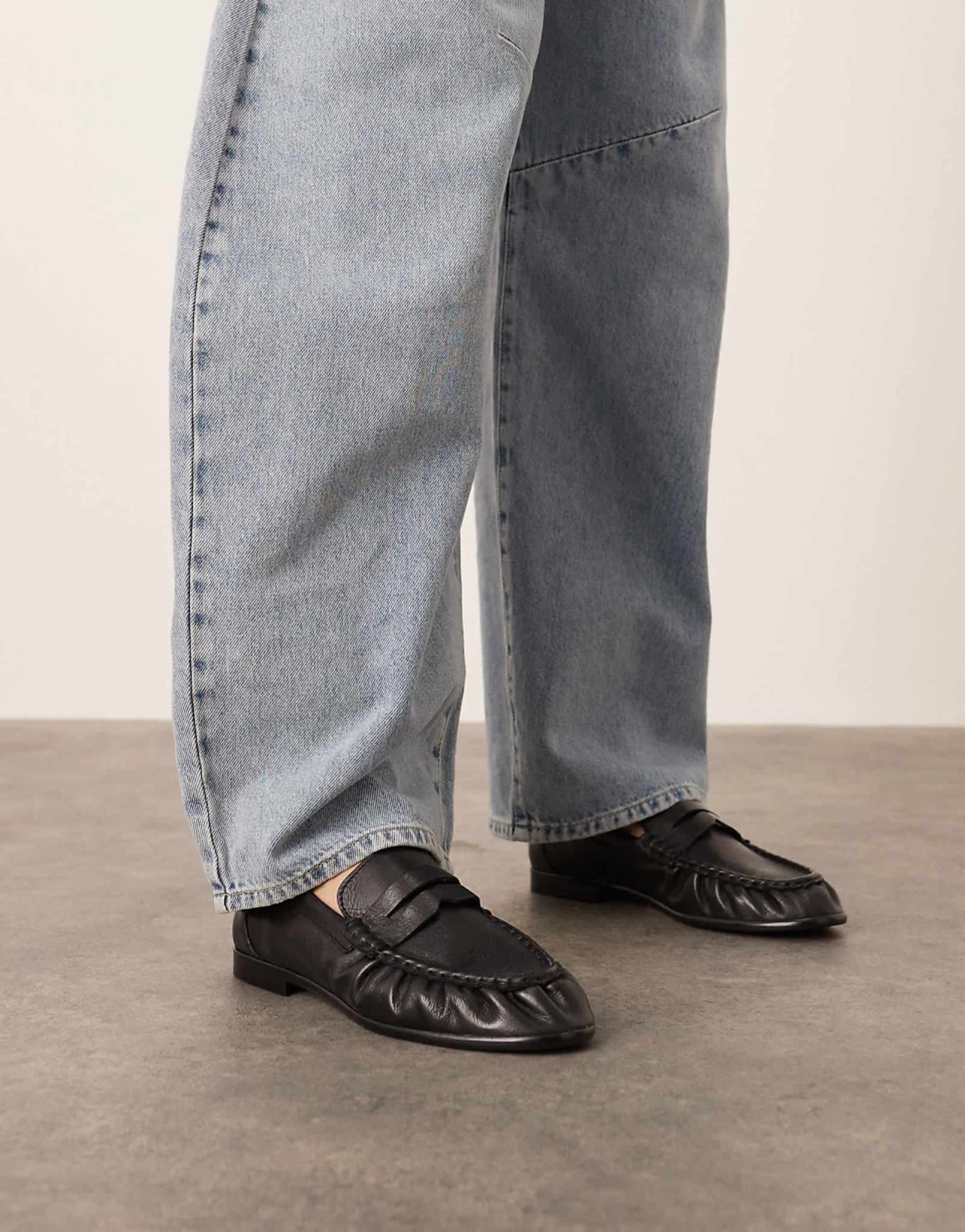 Arrange Premium Leather Loafer in Black