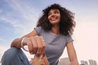 Lifestyle-Essential: Diese Kreditkarte kommt in Roségold daher