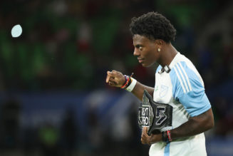 Meek Mill Welcomes IShowSpeed To His Dreamchasers Fam With An Iced Out Piece