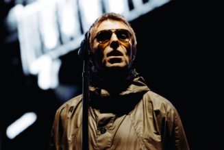 Oasis Dedicate "Live Forever" Performance to Minneapolis Shooting Victims