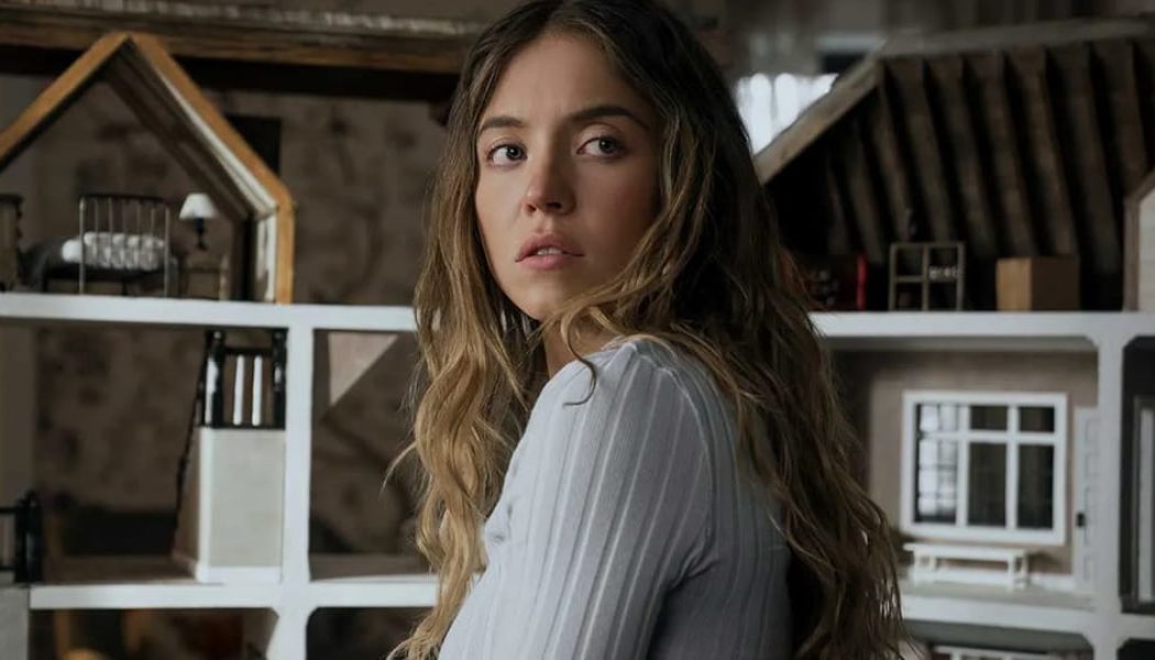 Sydney Sweeney and Amanda Seyfried Endure Chilling Secrets in New Official Trailer for 'The Housemaid'
