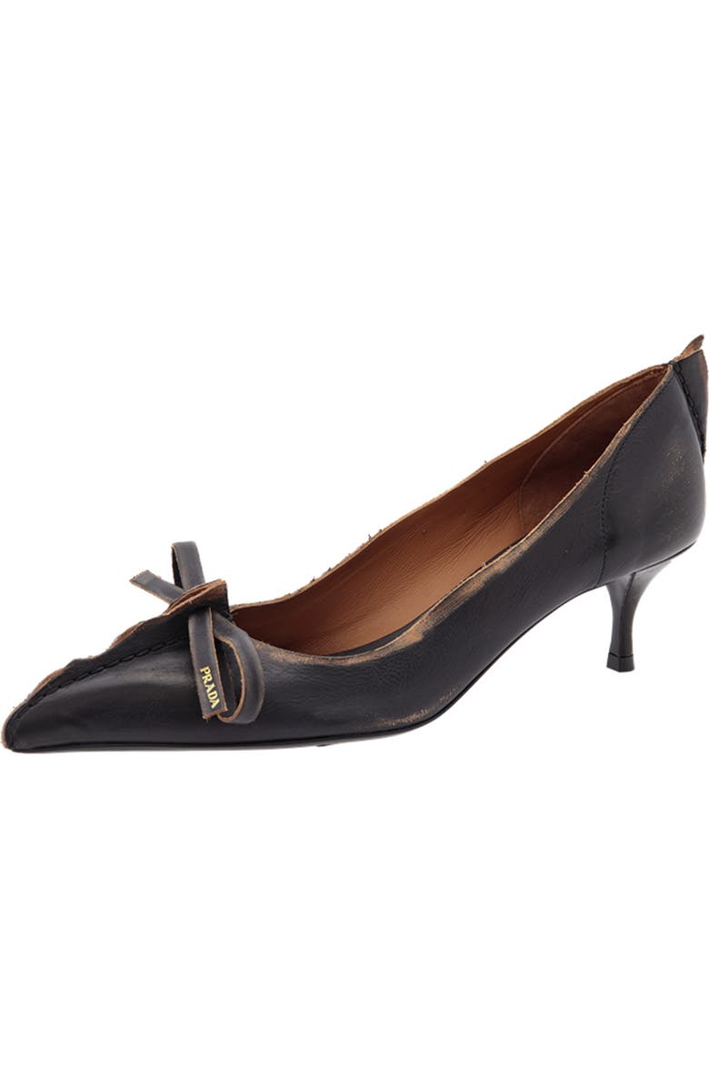 Exposed Seam Kitten Heel Pump