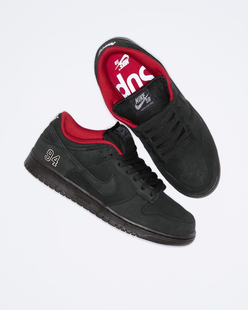 Supreme x Dunks 2025