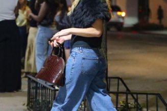 The Trick NYC Fashion People Are Using to Make "Boring" Jeans-and-Tee Outfits Look Chic This Fall