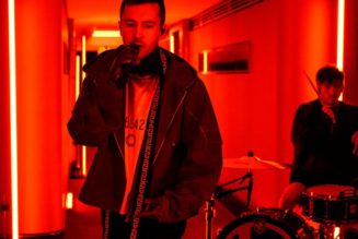 Twenty One Pilots’ ‘Breach’ Debuts at No. 1 on Billboard 200