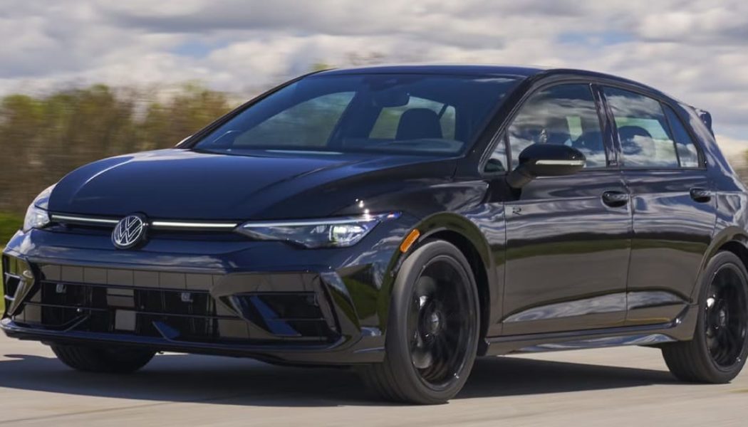 Volkswagen To Feature Audi RS3's 5-Cylinder Engine for the Golf R