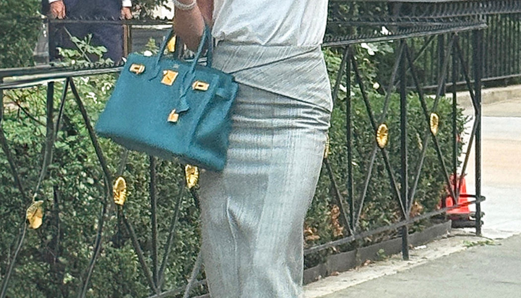 When All You Know Is That You Don't Want to Wear Black Shoes, Go With the Color Victoria Beckham Just Wore