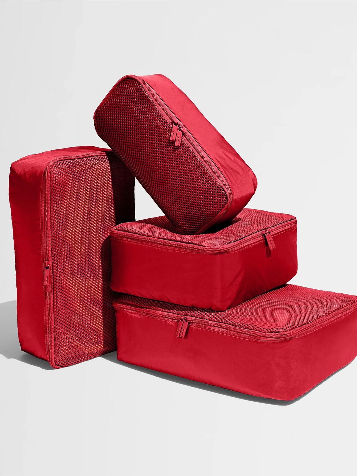 The Insider Packing Cubes in Cherry Red