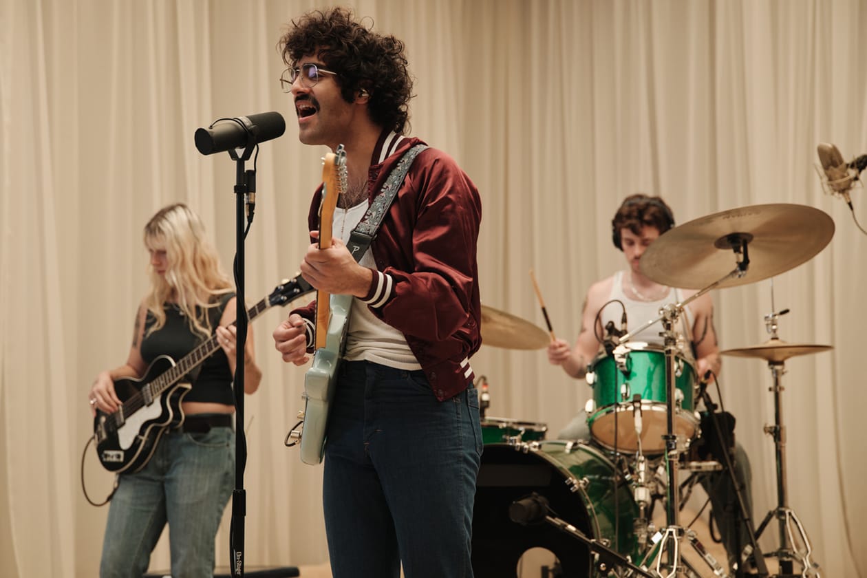 54 Ultra Nueva Generaciones Hypetrak Magazine Music Video 