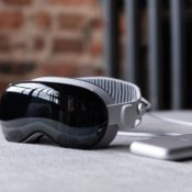 Apple sidelines lighter Vision Pro to prioritize smart glasses