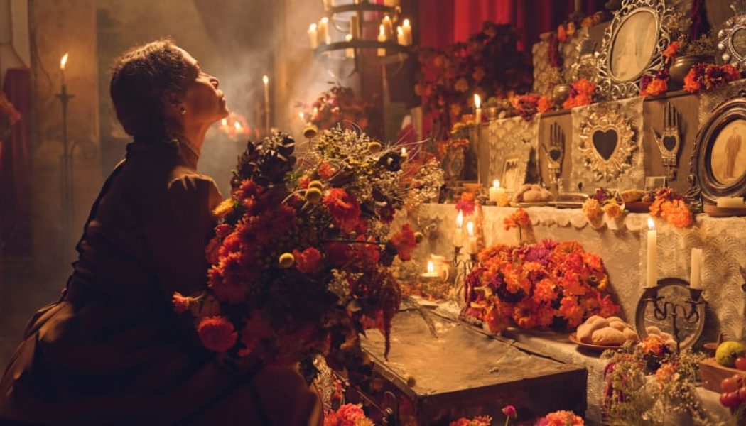 Artist Erika Rivera Turns Memory into Art with Clase Azul’s 'Recuerdos'