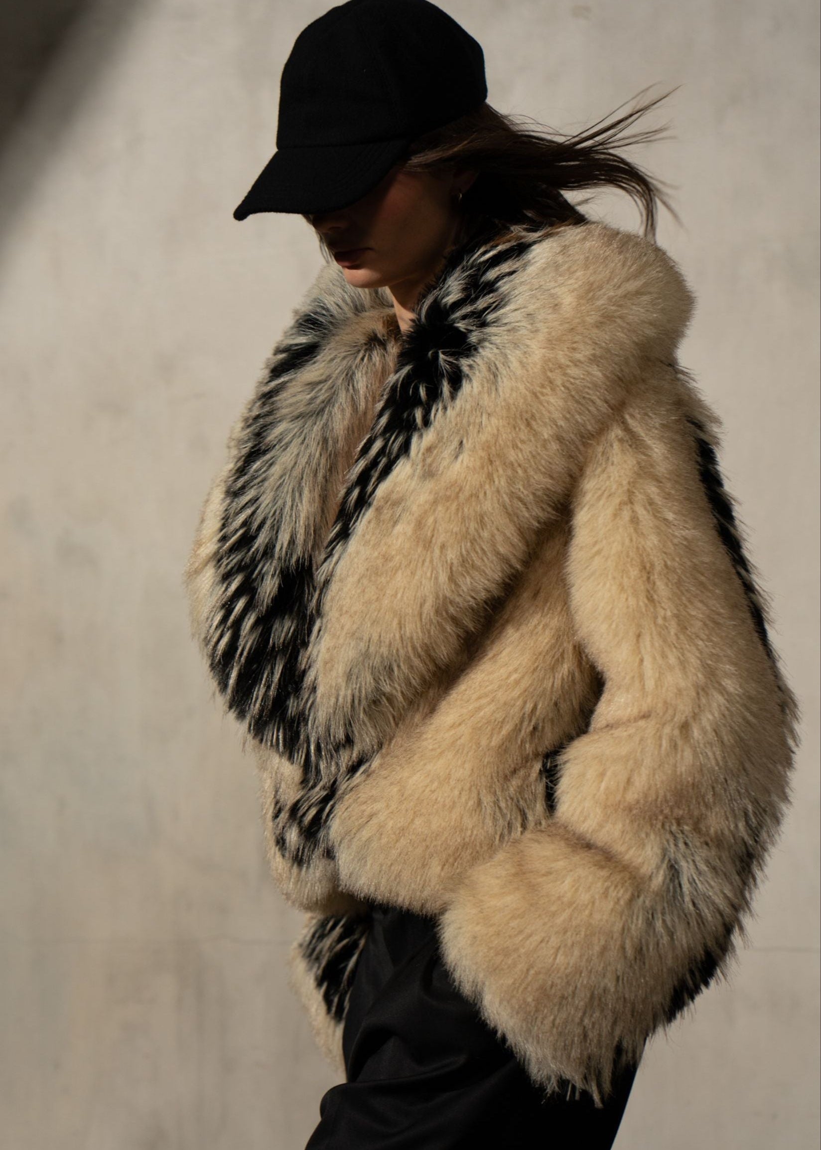 The Fox Jacket - Sand Noir