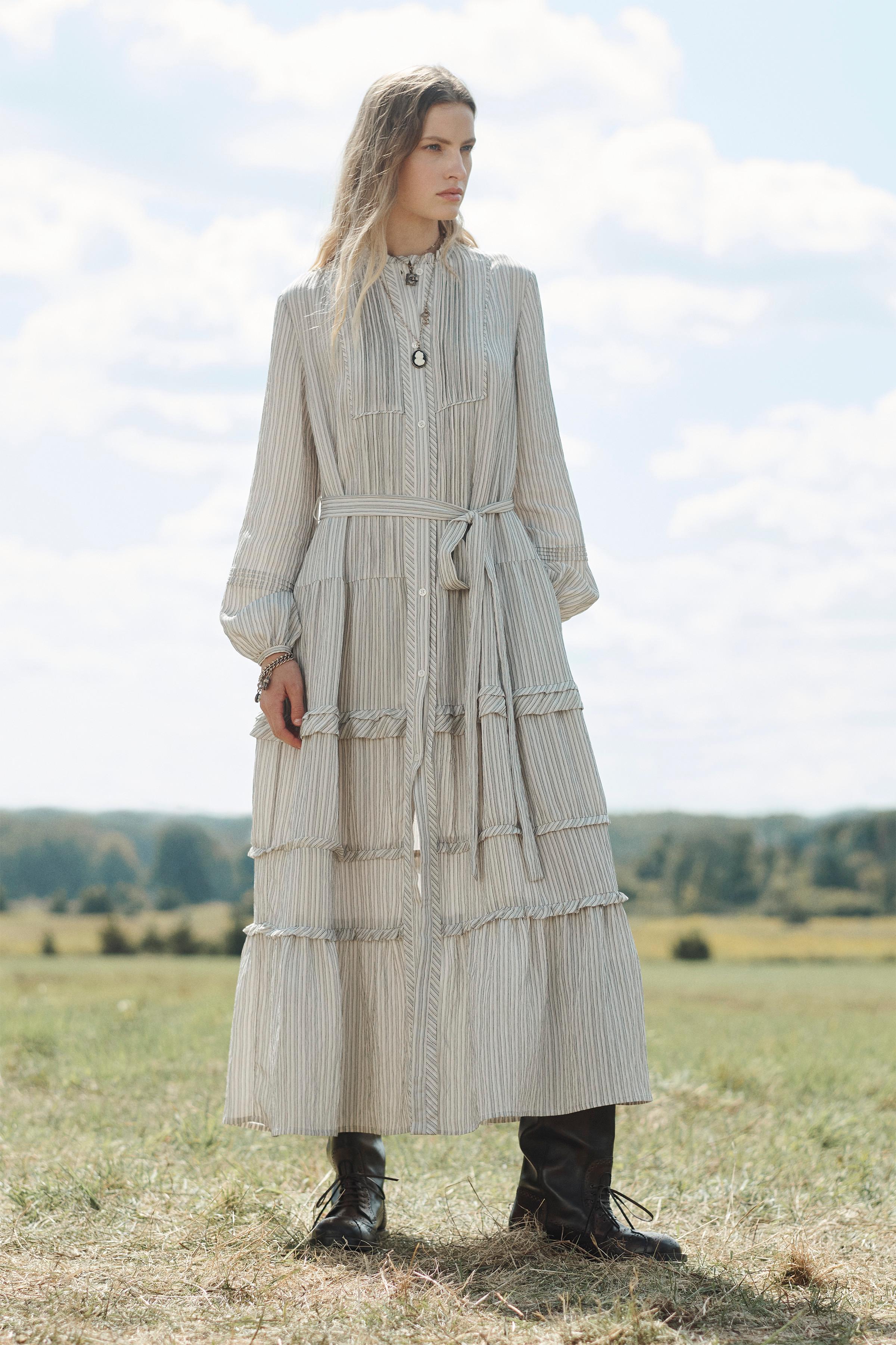 Romantic Dress With Belt Limited Edition