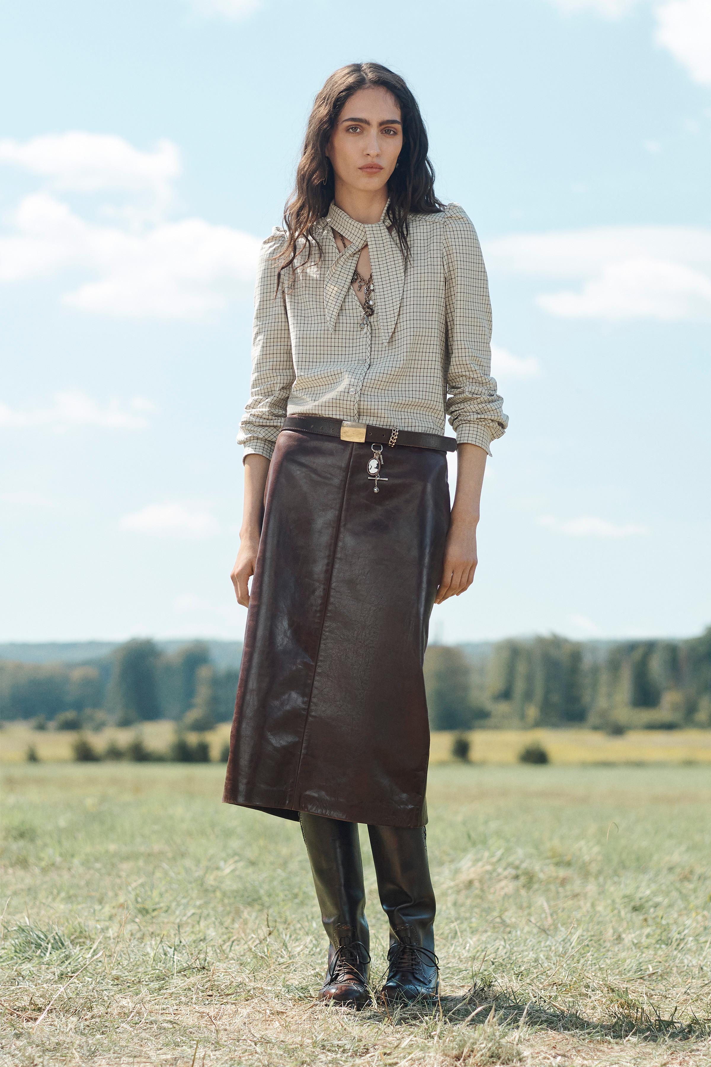 100% Leather Straight Skirt Limited Edition
