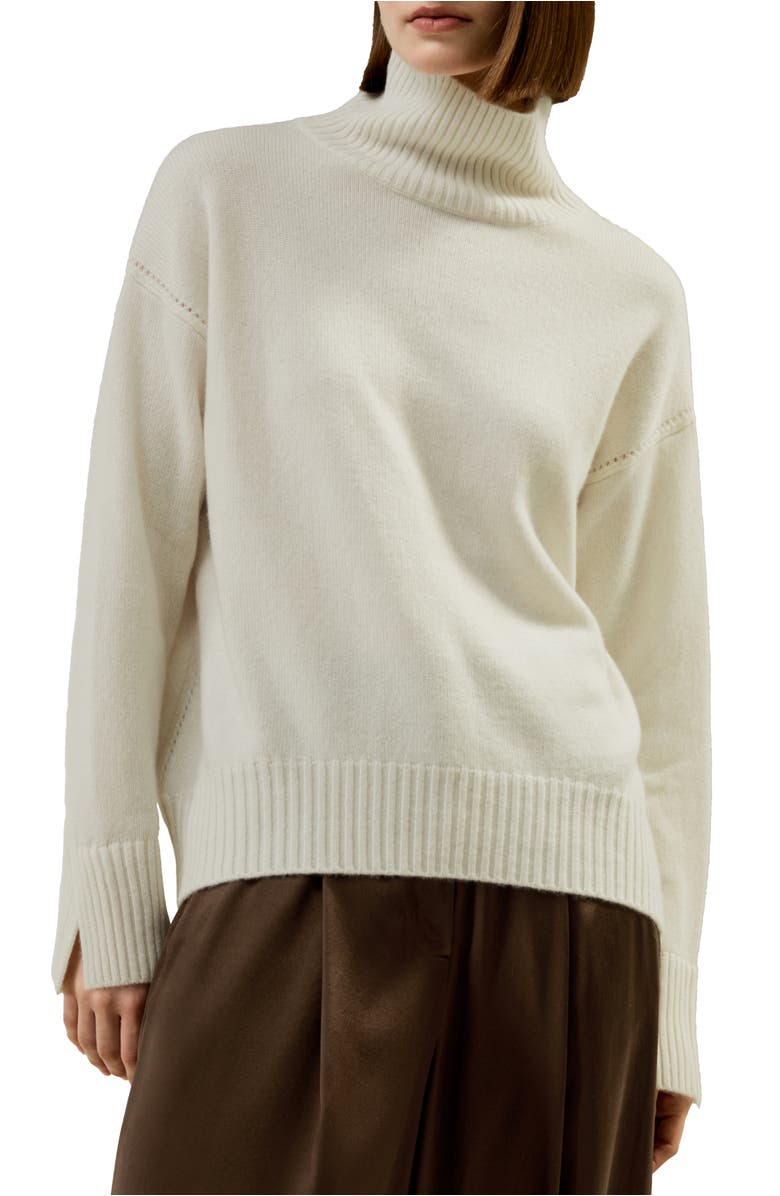 Turtleneck Relaxed-Fit Cashmere Sweater