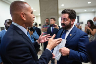 Hakeem Jeffries Tells Mike Lawler To "Keep His Mouth Shut" During Tense Confrontation