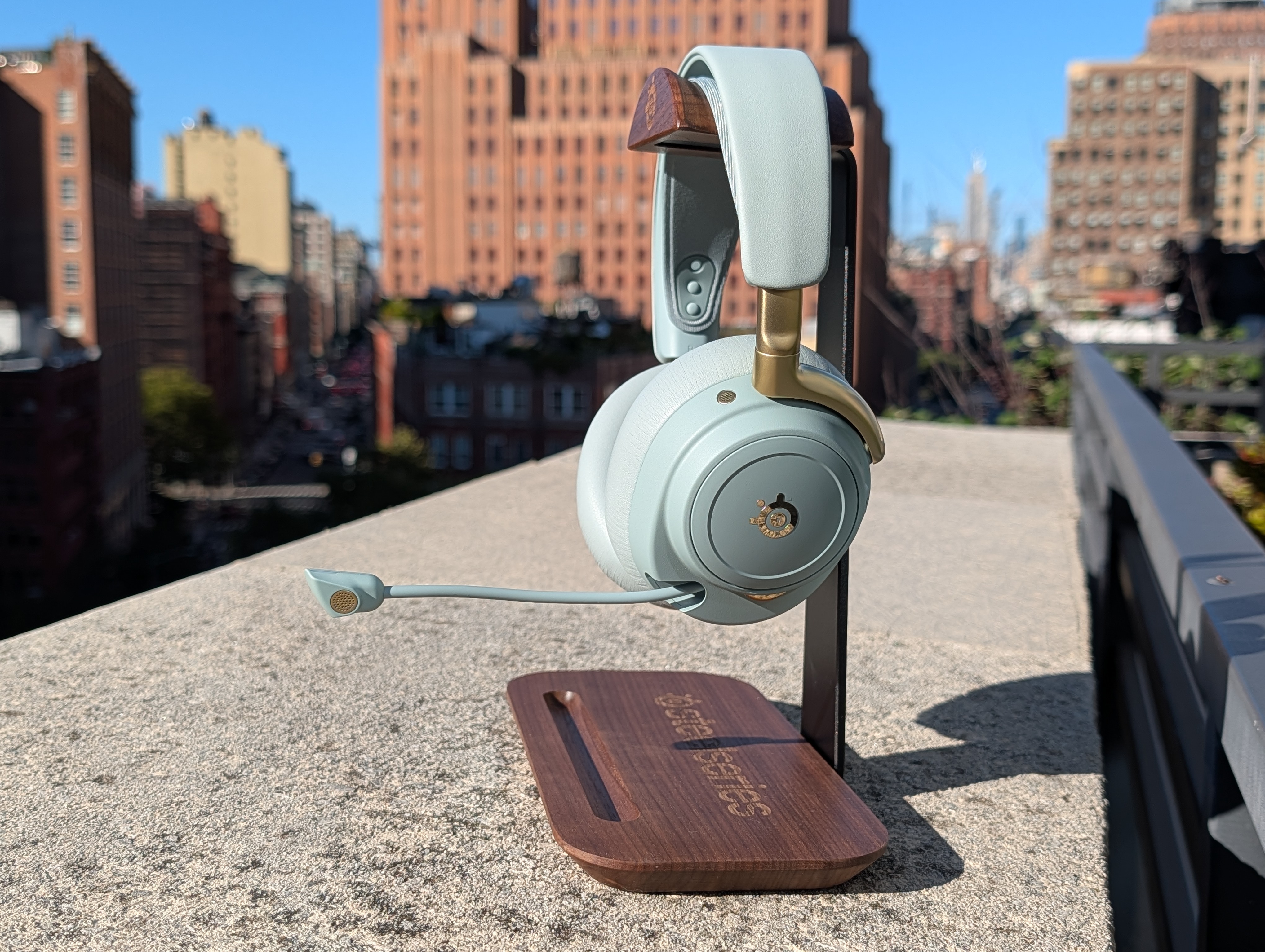 SteelSeries Arctis Nova Elite