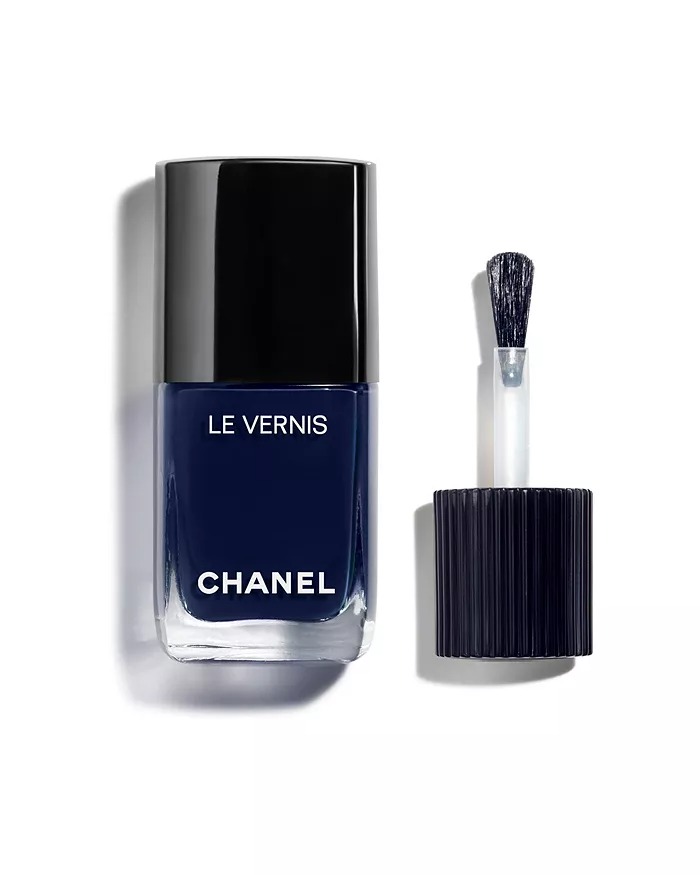 Chanel, Fugueuse