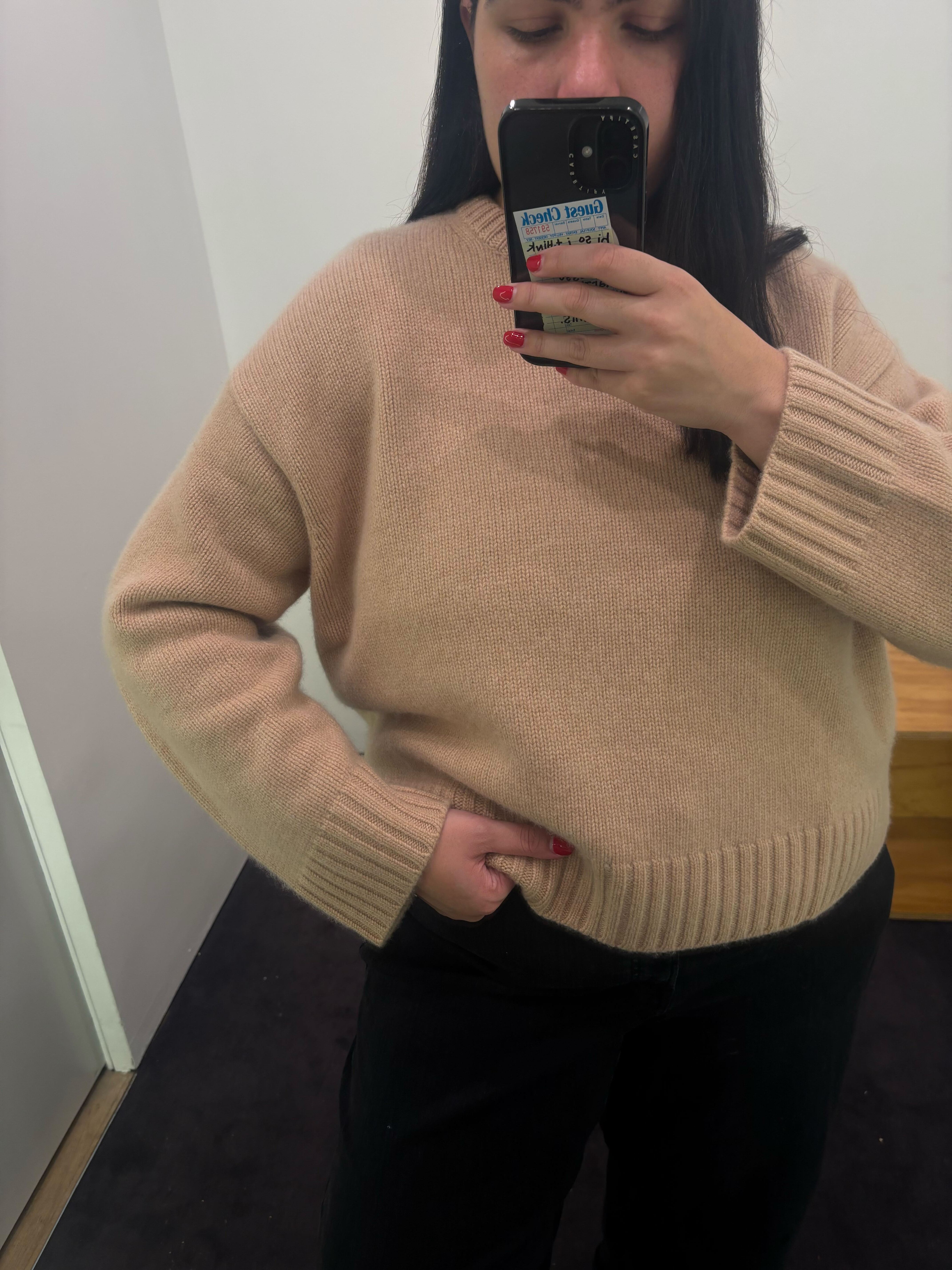 Who What Wear editor Ana Escalante wears COS Chunky Crewneck Cashmere Sweater.