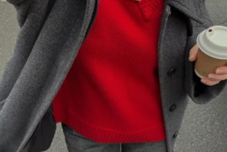 I Know You're Stylish If You're Wearing Knitwear in This Chic Colour Instead of Black or Brown Right Now