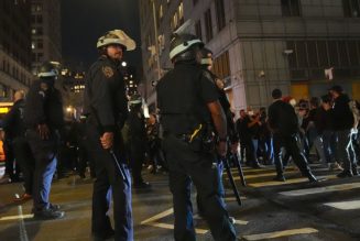 ICE Raids Canal Street In Manhattan, New Yorkers Push Back