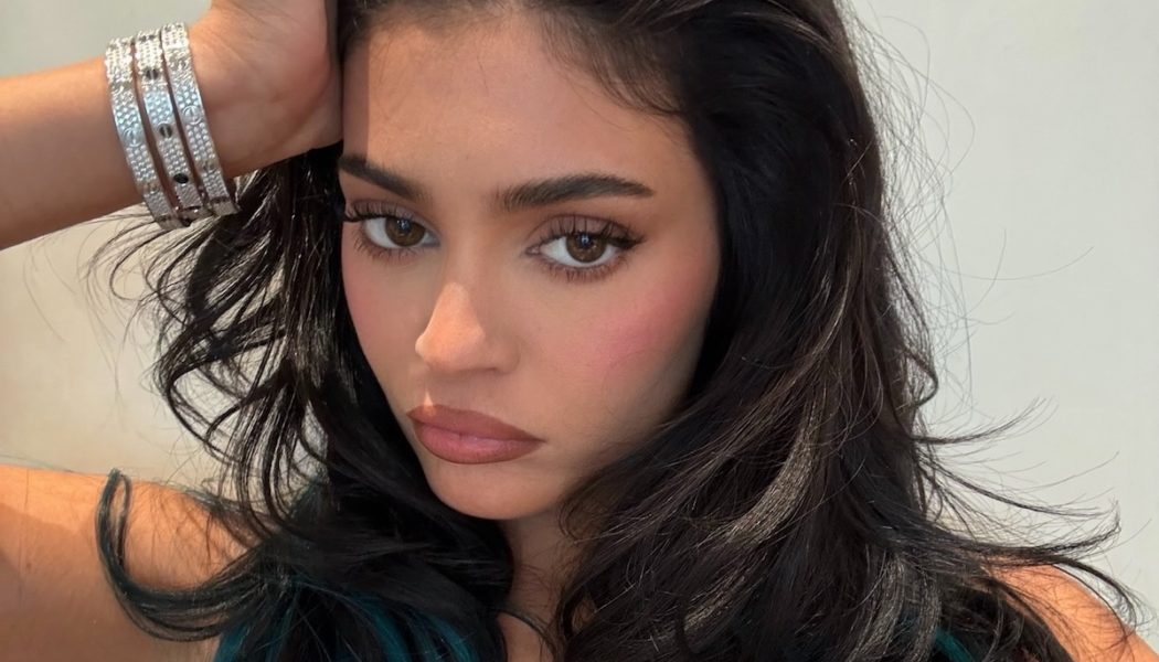 Kylie Jenner's Limited-Edition King Kylie Makeup Collection Will Take You Right Back to 2015