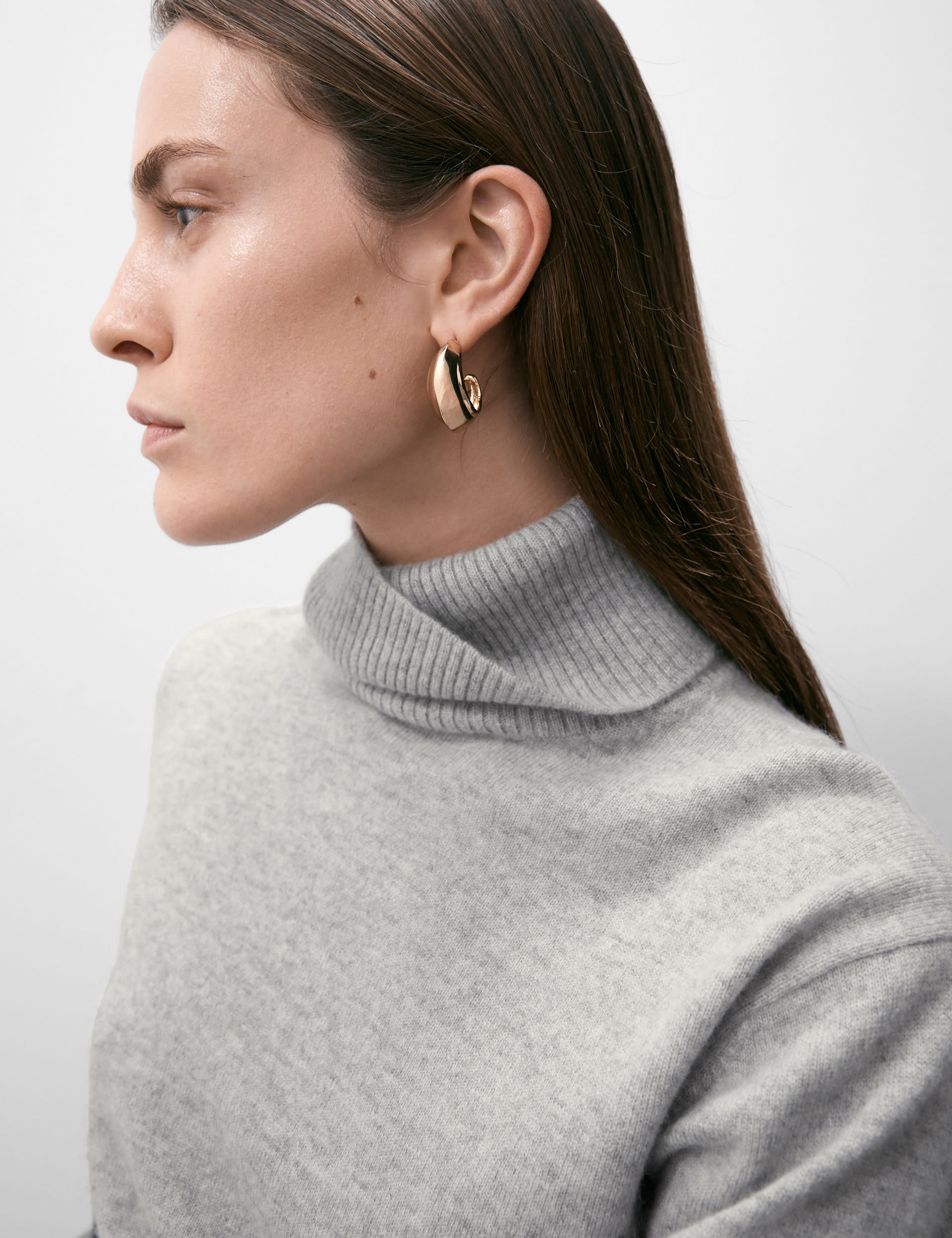 Pure Cashmere Roll Neck Jumper