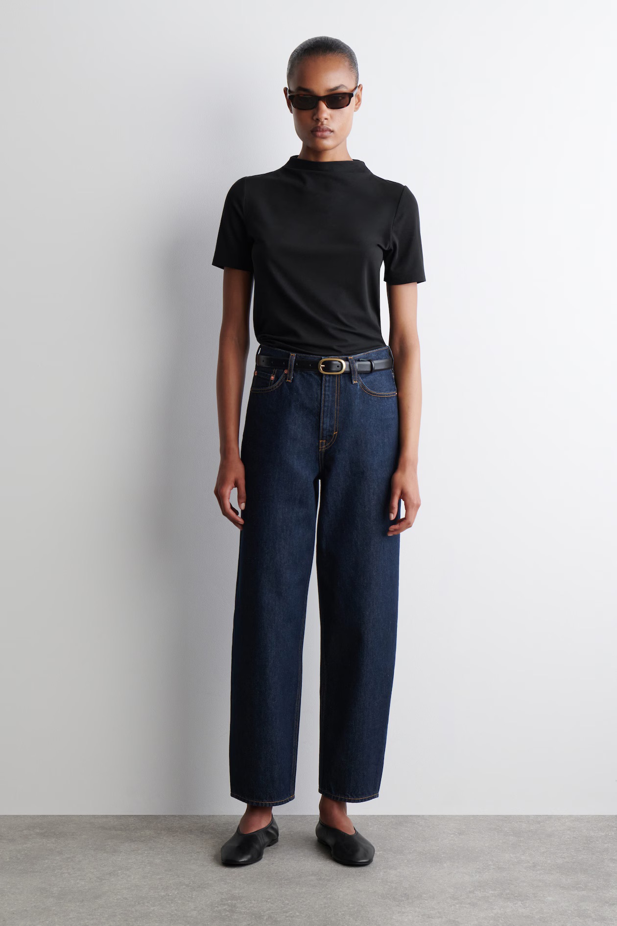 Jade Cropped Slim Jeans &amp;ndash; Mid Blue &amp;ndash; Women &amp;ndash; Arket Gb