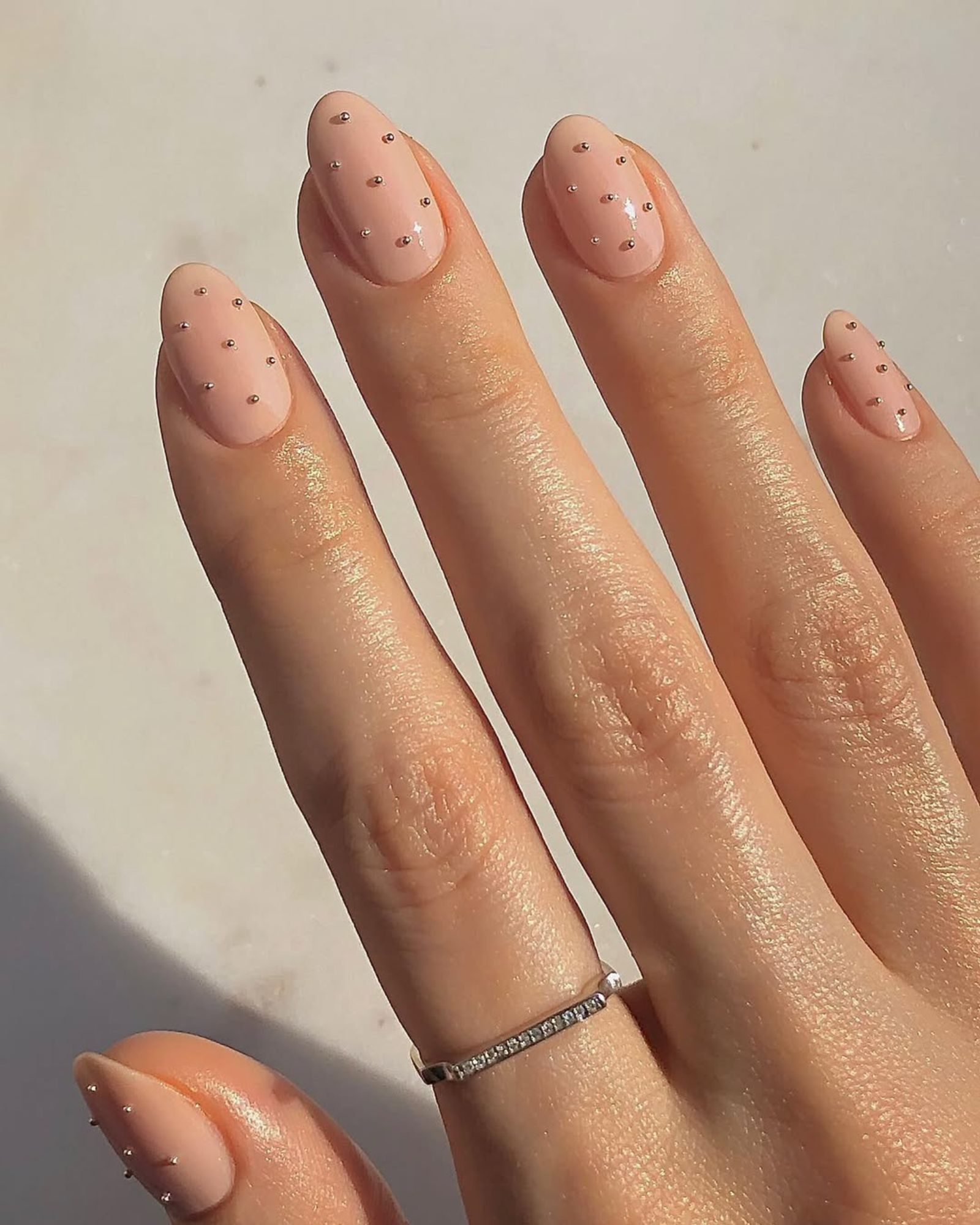 Studded Nail Trend @pink_oblivion