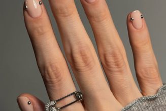 Prepare—This Unexpectedly Chic Autumn Nail Trend Is Coming for Our Minimal Manicures