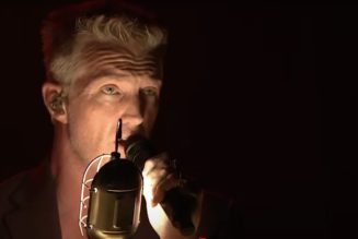 Queens of the Stone Age Bring Catacombs Vibes to Fallon with "Running Joke/Paper Machete" Performance
