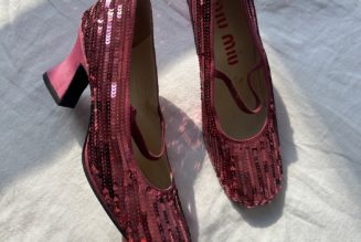 Quiet-Luxury Fans, Close Your Eyes—This Funky Fall Shoe Trend Officially Looks Good With Everything